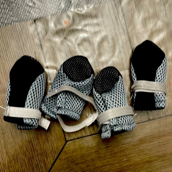 DOG BOOTS(BRAND NEW) - Picture 1 of 1